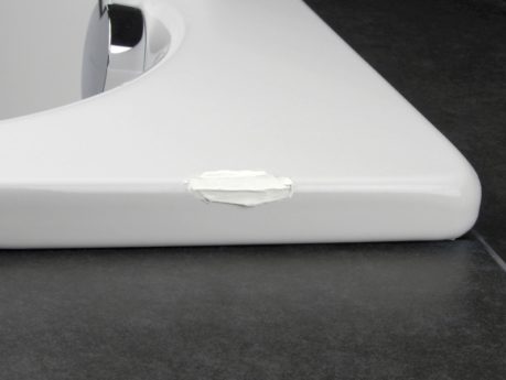 Image - DIY repair of chips in the bathroom
