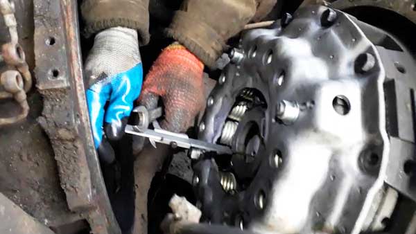 Image - Do-it-yourself KamAZ clutch repair