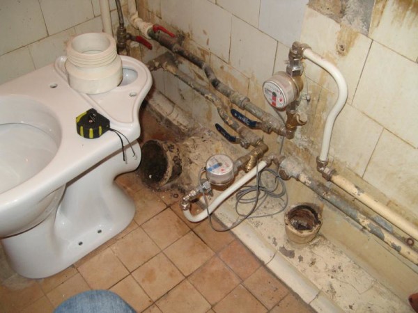 Image - DIY toilet repair