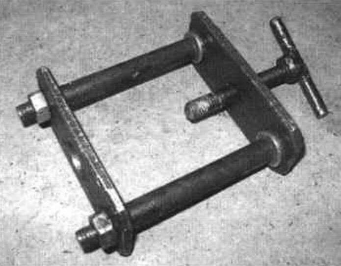 Image - Do-it-yourself tie rod repair