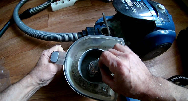 Image - DIY vacuum cleaner nozzle repair