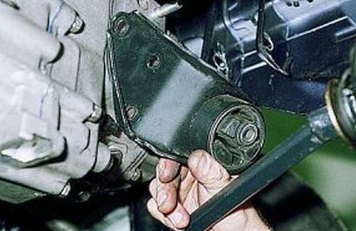 Image - DIY VAZ 2109 engine mount repair