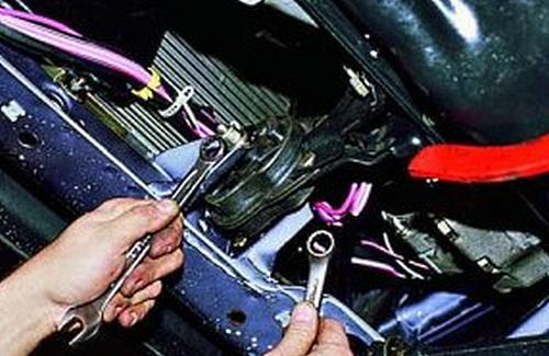Image - DIY VAZ 2109 engine mount repair
