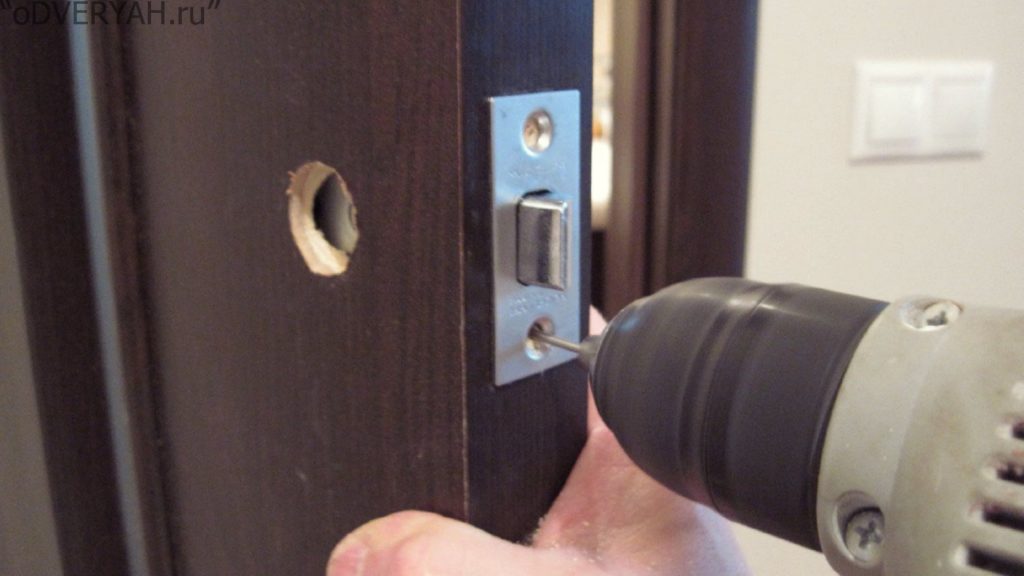 Image - DIY repair of door handles of interior doors