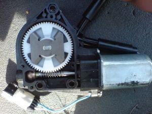 Image - Lada Kalina DIY repair of a window regulator