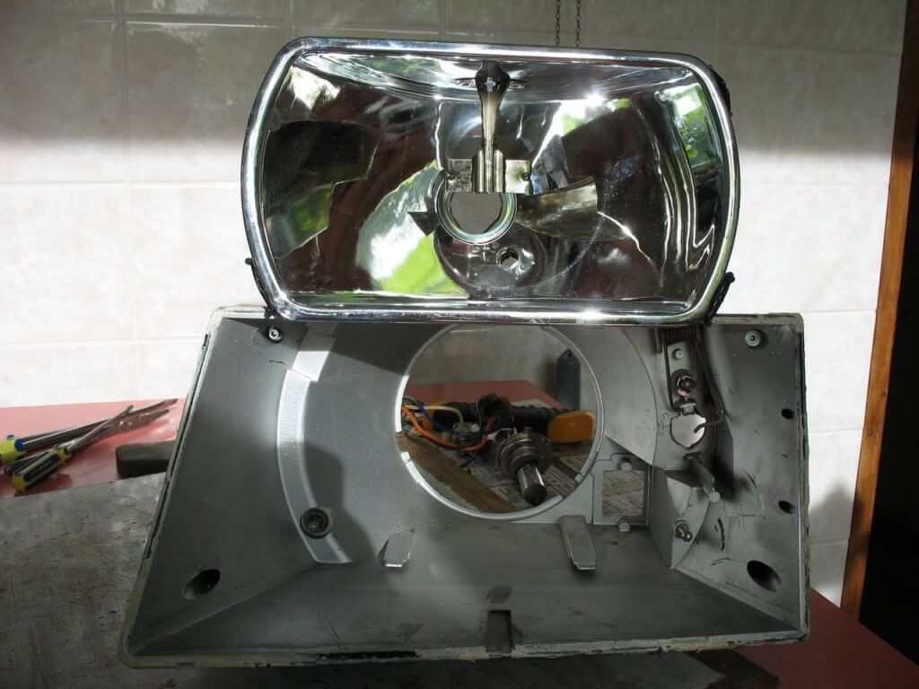 Image - DIY repair of the VAZ 2110 headlight hydrocorrector