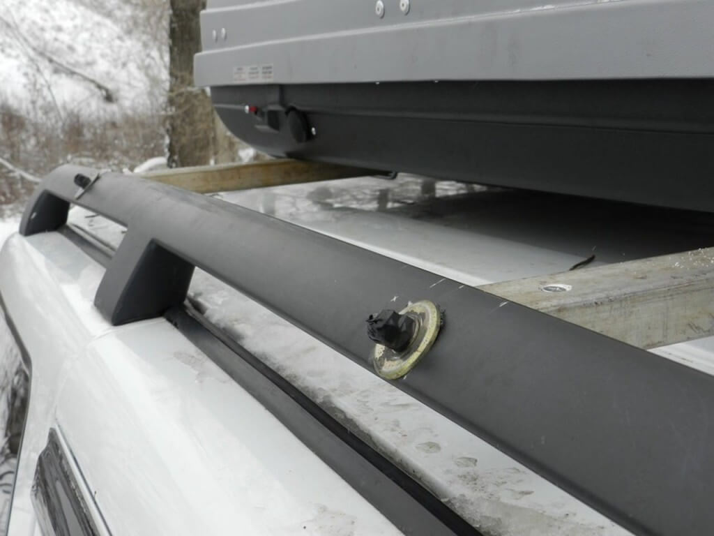Image - DIY repair of roof rails