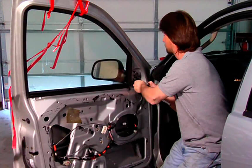 Image - DIY car door hinge repair