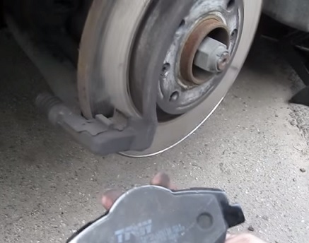 Image - Peugeot 301 DIY repair