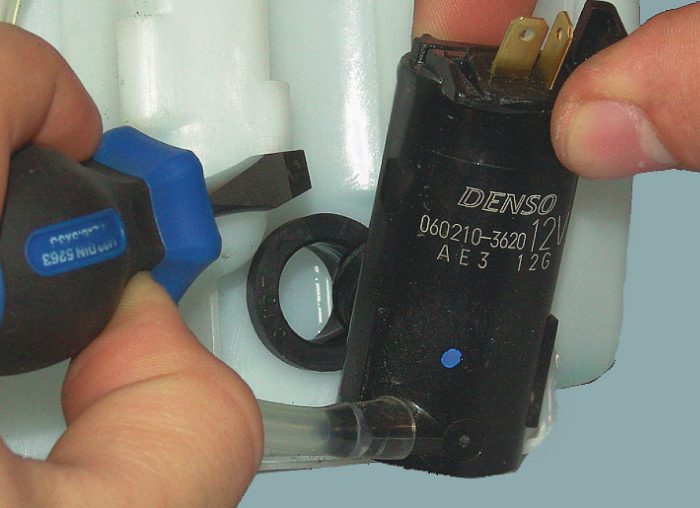 Image - Windshield washer motor vaz 2110 DIY repair