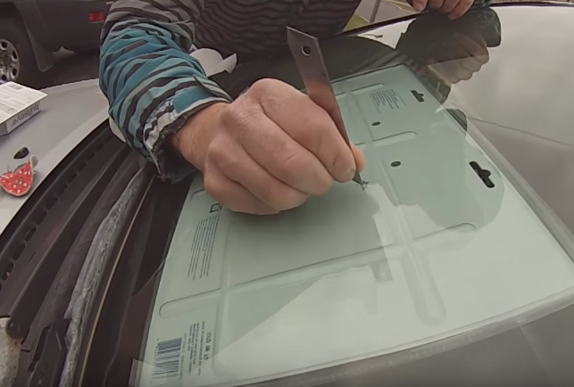 Image - DIY repair of chipped and cracked windshields