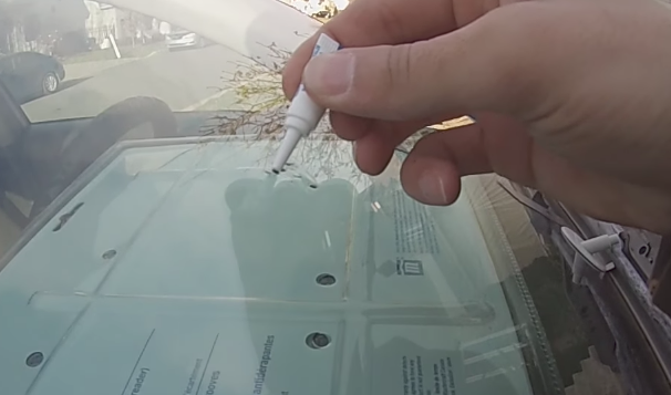 Image - DIY repair of chipped and cracked windshields
