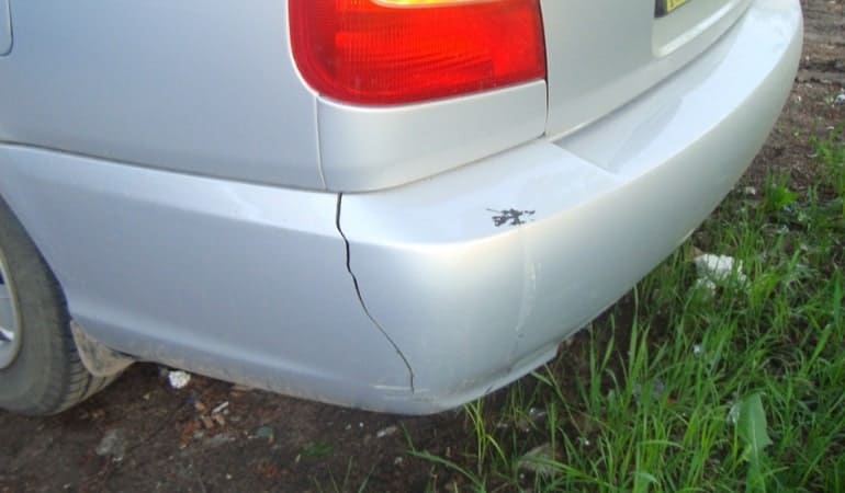 Image - Do-it-yourself bumper crack repair