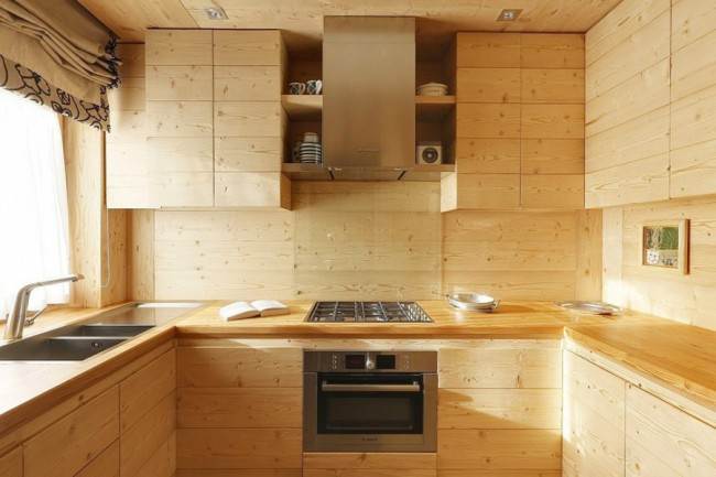 Image - DIY repair in the kitchen in a country house