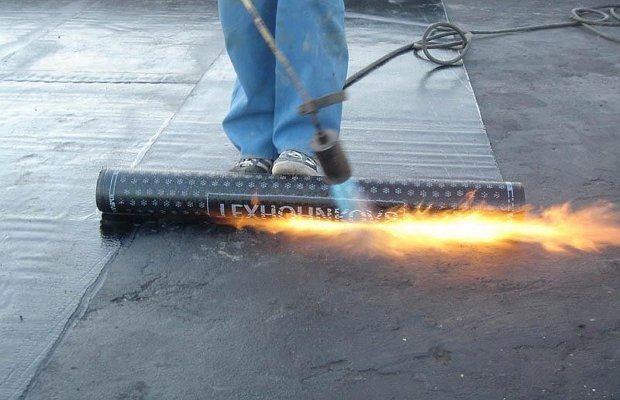 Image - DIY bituminous roof repair