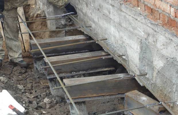 Image - Repair of the foundation of a village house with your own hands