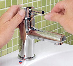 Image - Do-it-yourself Damix crane repair