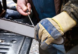 Image - DIY chainsaw chain repair machine