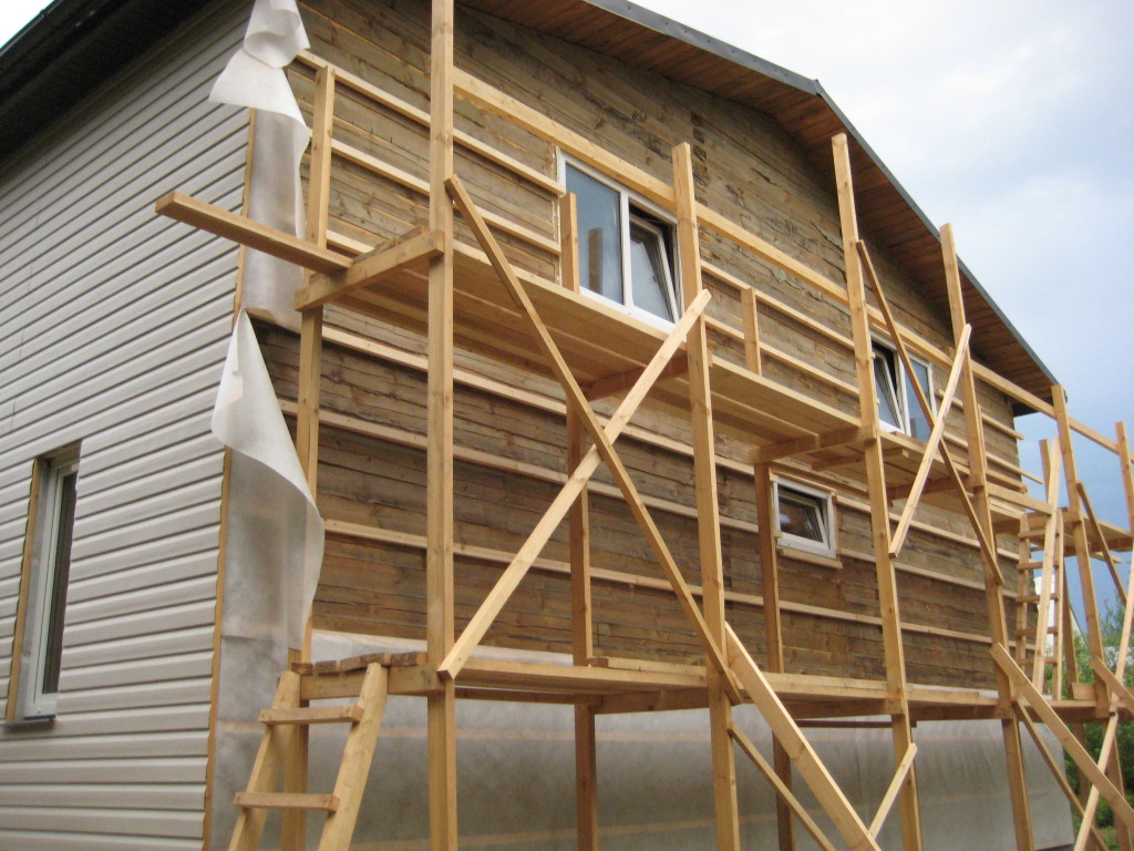 Image - Do-it-yourself scaffolding for apartment renovation