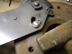 Image - DIY repair of sofas click gag