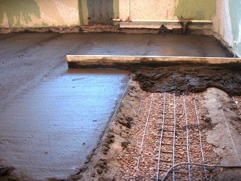 Image - Do-it-yourself internal renovation of a village house