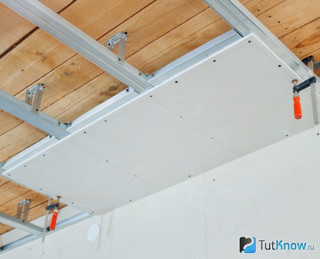 Image - DIY wooden ceiling repair