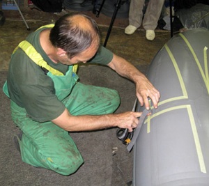 Image - DIY repair of an inflatable rubber boat