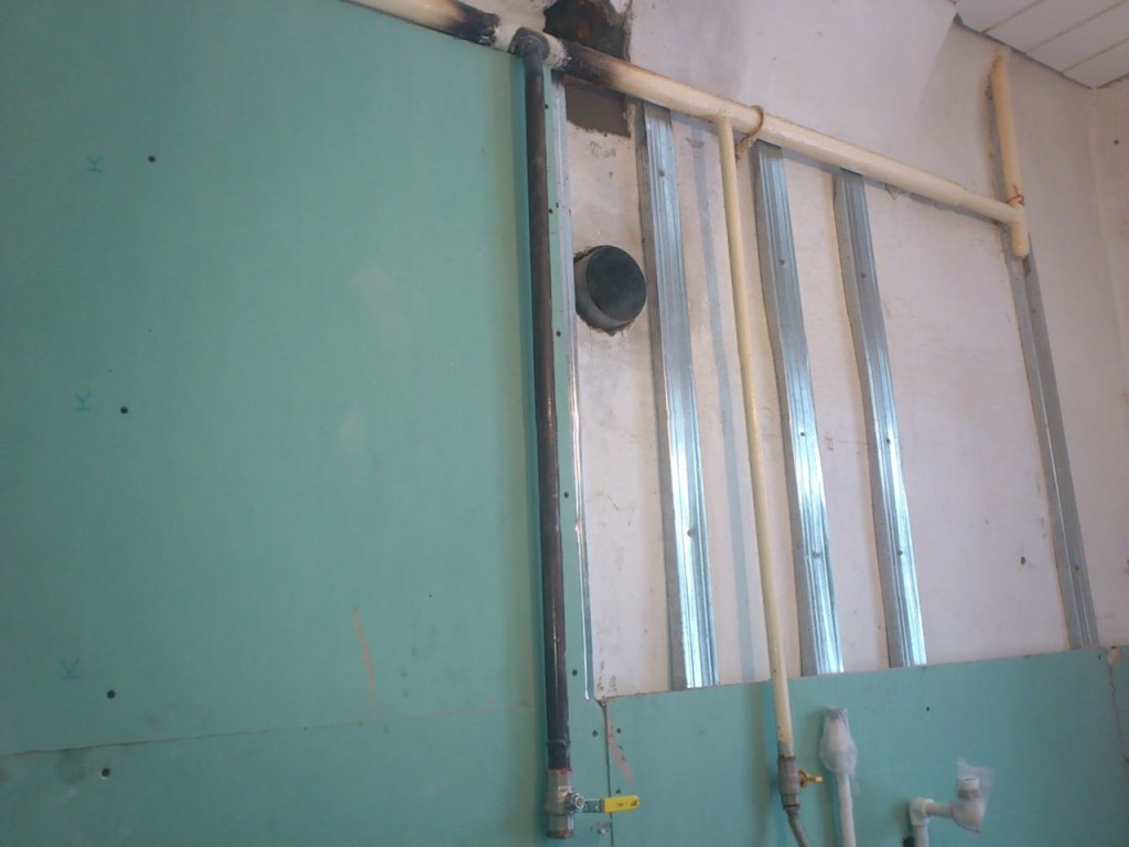 Image - DIY toilet repair in a new building