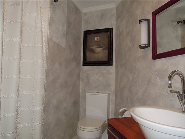 Image - DIY bathroom renovation decorative plaster