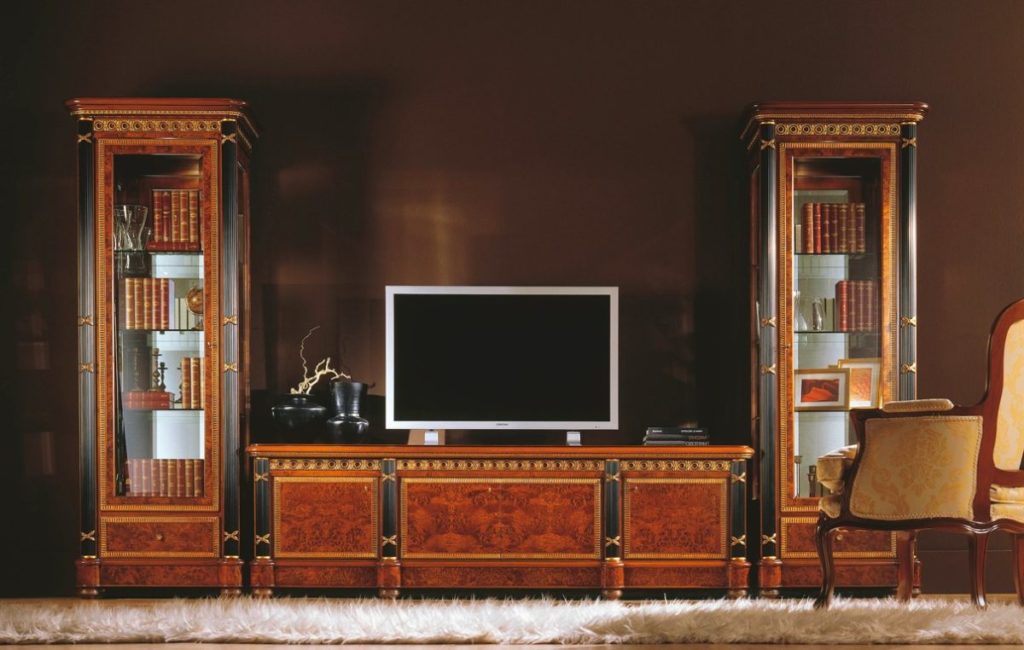 Image - DIY lacquered furniture repair