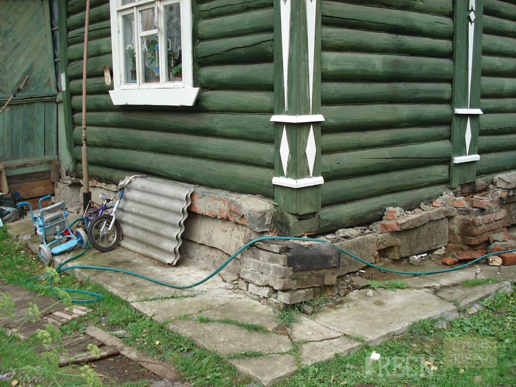 Image - DIY repair of the foundation of a wooden house