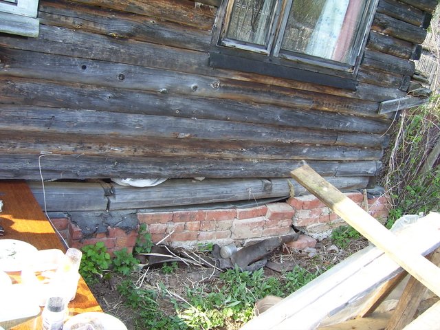 Image - DIY repair of the foundation of a wooden house