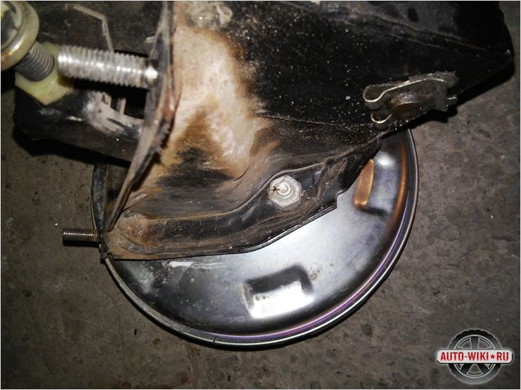 Image - VAZ 2114 DIY repair of a vacuum brake booster