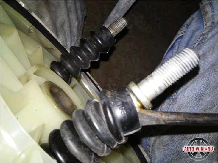 Image - VAZ 2114 DIY repair of a vacuum brake booster