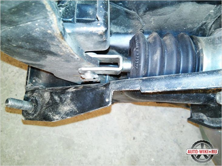 Image - VAZ 2114 DIY repair of a vacuum brake booster