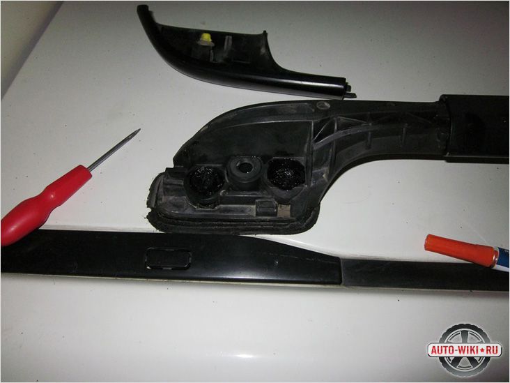 Image - DIY repair of roof rails