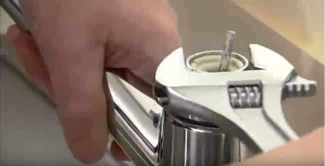 Image - Do-it-yourself grohe bathroom faucet repair