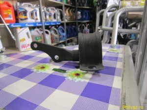 Image - DIY VAZ 2109 engine mount repair