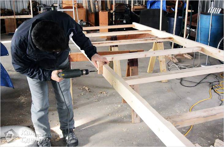 Image - Do-it-yourself scaffolding for apartment renovation
