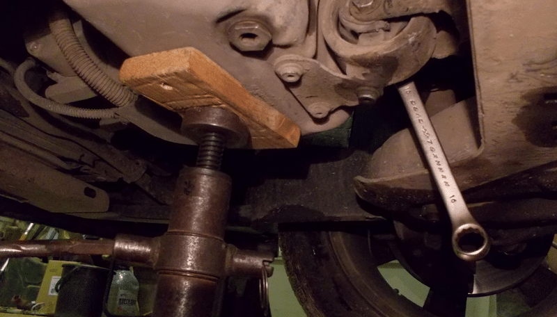Image - DIY repair of the engine mount with a sealant
