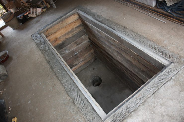 Image - DIY car repair pit