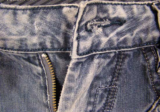 Image - DIY repair of buttons on jeans