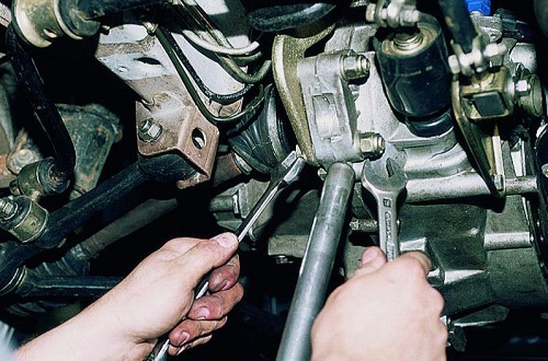 Image - DIY VAZ 2110 engine mount repair