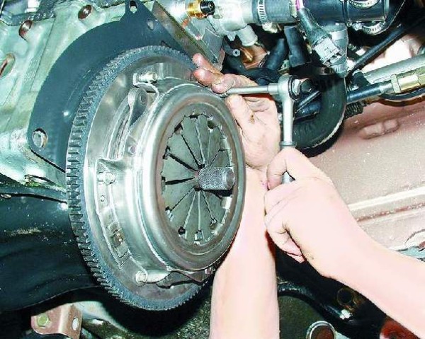 Image - Do-it-yourself VAZ 2109 clutch repair