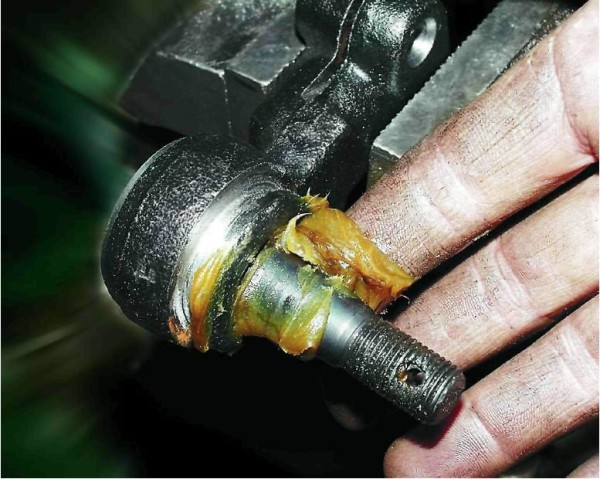 Image - DIY repair of steering tips of a VAZ 2109