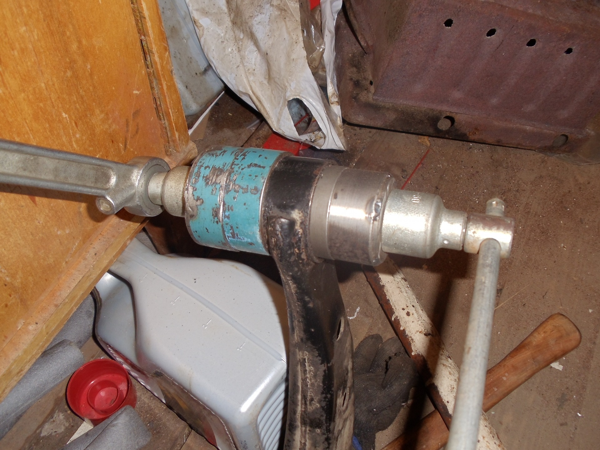 Image - DIY homemade removers for auto repair