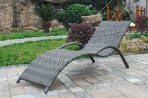 Image - Do-it-yourself sunbed for car repair