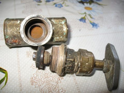 Image - Do-it-yourself plumbing repair in a private house