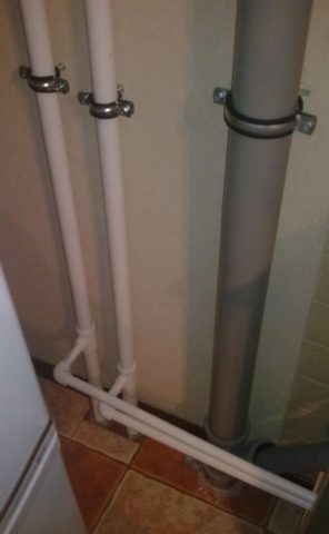 Image - Do-it-yourself plumbing repair in a private house
