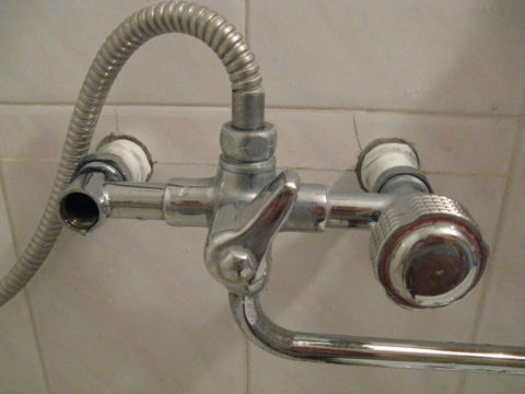 Image - Do-it-yourself plumbing repair in a private house